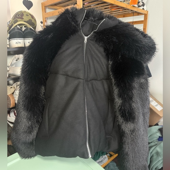 ALO YOGA La Premiere Opulent Faux Fur Stunner Jacket Size S/M - Picture 4 of 16